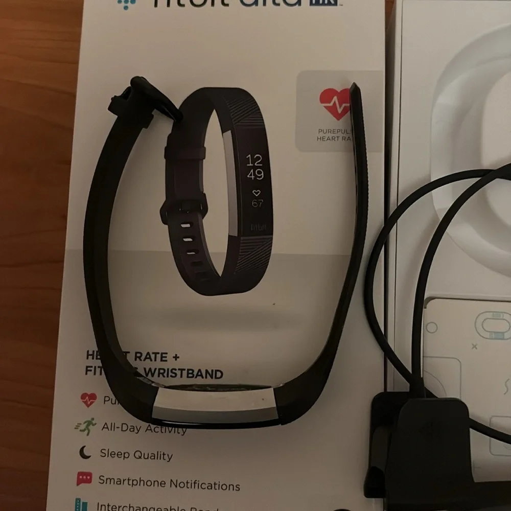 Fitbit Alta HR Black Fitness Wristband